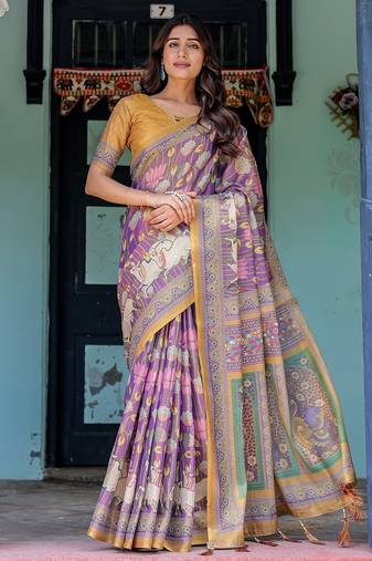 Floral printed cotton saree in handloom weave with blouse piece     5.5m