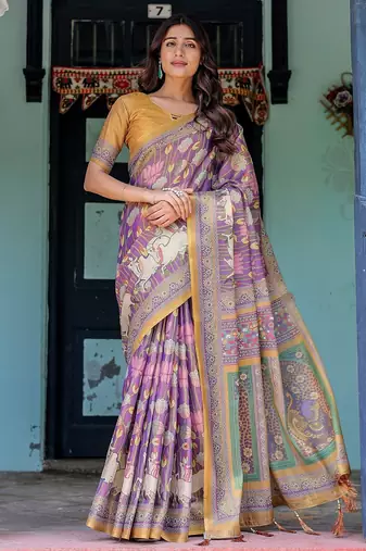 Floral printed cotton saree in handloom weave with blouse piece     5.5m