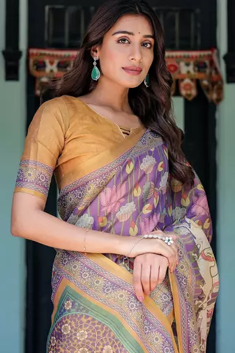 Floral printed cotton saree in handloom weave with blouse piece     5.5m