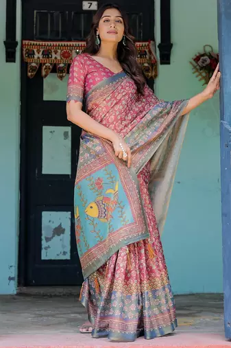 Traditional handloom cotton floral saree with matching blouse & tassel detailing
