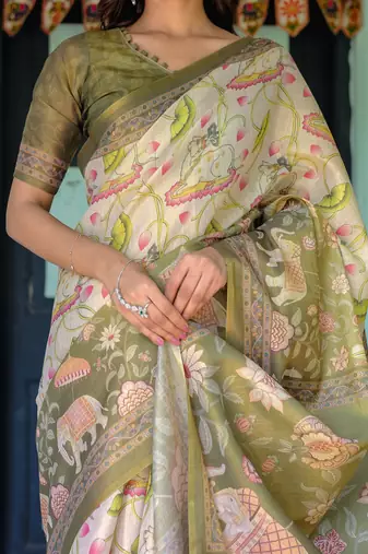 Cotton handloom saree with digital floral print and tassels     festive wear