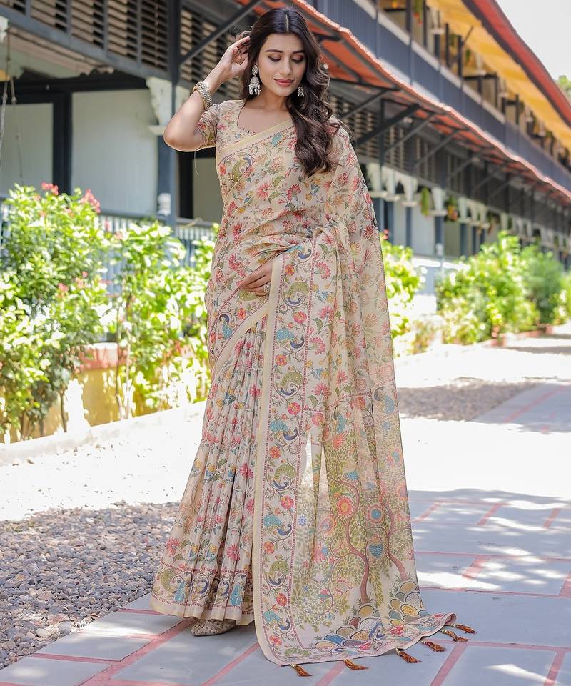 Cotton cotton blend handloom saree with floral motif and tassel border