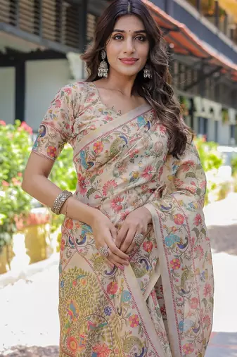 Cotton cotton blend handloom saree with floral motif and tassel border