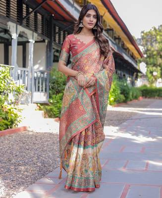 Elegant handloom cotton saree with floral print & tassel edges     5.5m + 0.8m blouse 5