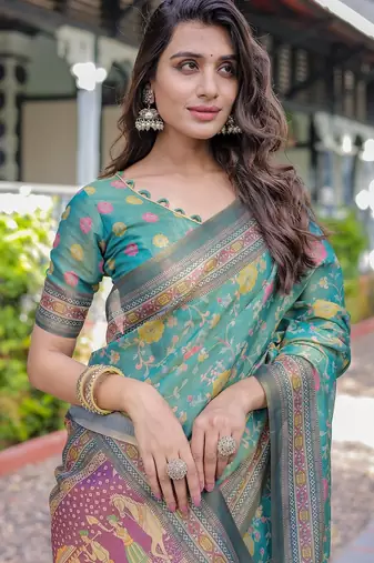 Pure cotton handloom saree with floral print and designer tassels