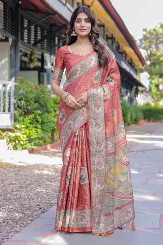 Floral printed cotton saree in handloom weave with blouse piece     5.5m