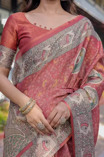 Floral printed cotton saree in handloom weave with blouse piece     5.5m