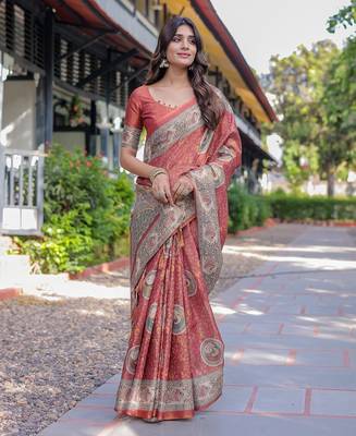 Floral printed cotton saree in handloom weave with blouse piece     5.5m 4