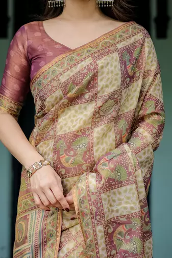 Soft handloom cotton floral saree with tassels     includes 0.8m blouse