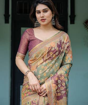 Designer floral print handloom cotton saree with tassel pallu & blouse 4