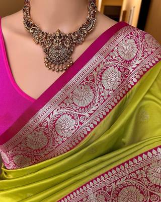 Parrot green soft silk blend saree with zari weaving meenakari design 2