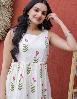 Pink cotton summer printed frill layer dresses 3