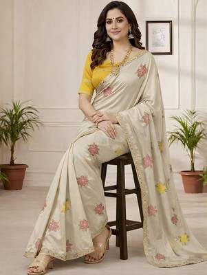Off white star georgette floral motifs embroidered work saree with mirror work border 2