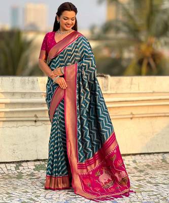 Teal contrast woven ikat pattern with zari pallu work silk blend   2