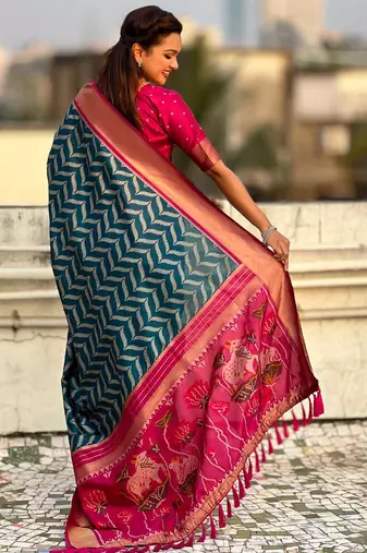 Teal contrast woven ikat pattern with zari pallu work silk blend  