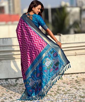 Pink contrast woven ikat patpirn with zari pallu work silk blend   3