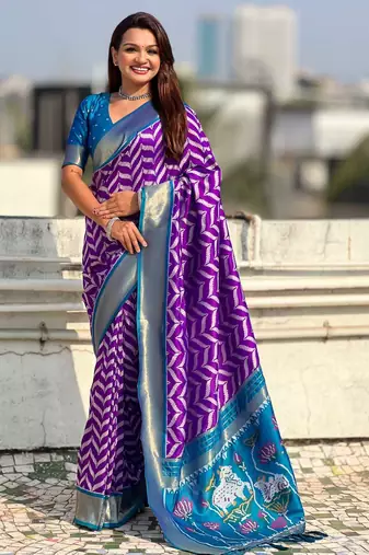 Purple contrast woven ikat patpurn with zari pallu work silk blend  