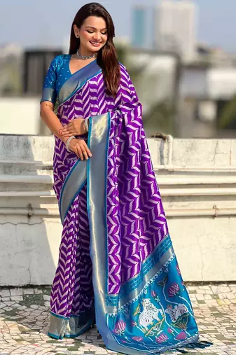 Purple contrast woven ikat patpurn with zari pallu work silk blend  