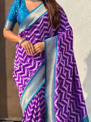 Purple contrast woven ikat patpurn with zari pallu work silk blend   4