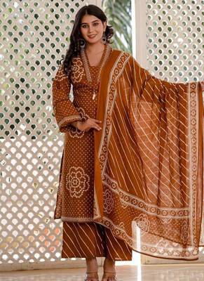 Women Bandhej Printed Kurti Pant Dupatta Set for Women 3