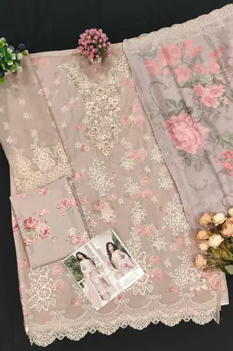 Beige chiffon suit with embroidered sequin 