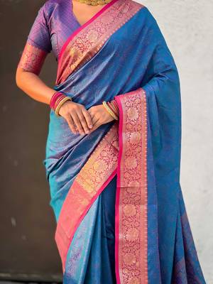 Dark blue contrast woven zari floral border & pallu work  silk blend   5