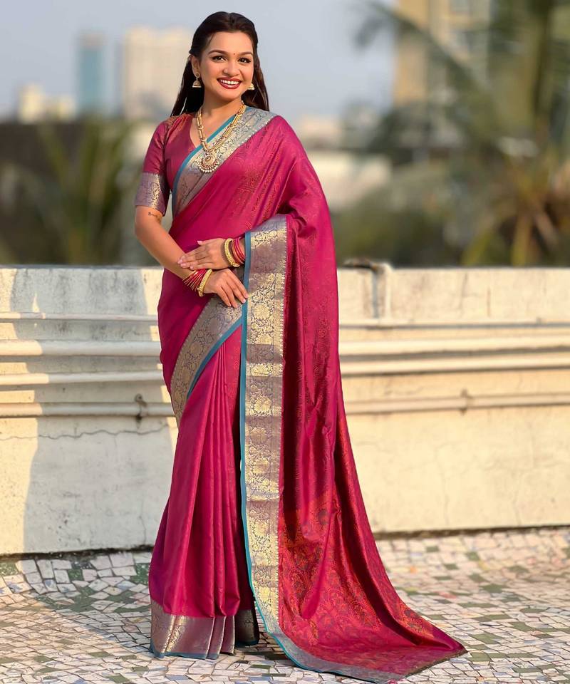 Pink contrast woven zari floral border & pallu work  silk blend  