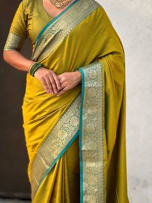 Antique gold contrast woven zari floral border & pallu work  silk blend   5