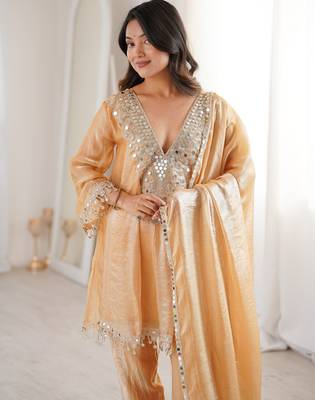 Chiku color fendy crush mirror and coding embroidery heavy ceremonial attire 3