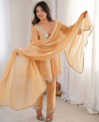 Chiku color fendy crush mirror and coding embroidery heavy ceremonial attire 4