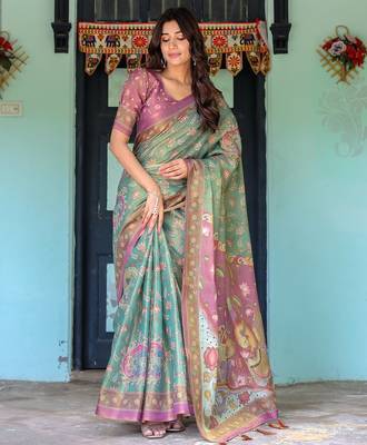 Pastel floral handloom cotton saree with pallu tassels & blouse piece 2