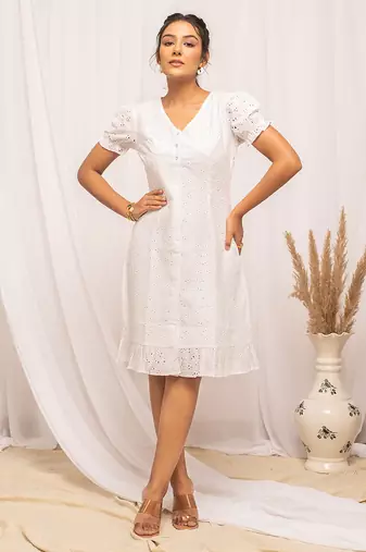 White color smart and ethnic kurti for trendy stylish looks