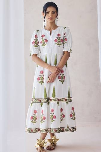 Off white color smart and ethnic kurti for trendy stylish looks