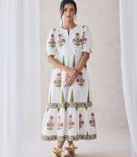 Off white color smart and ethnic kurti for trendy stylish looks
