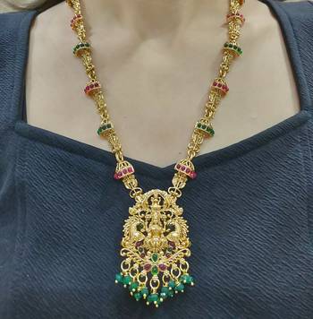 antique gold temple jewelry set with long necklace and earrings 3