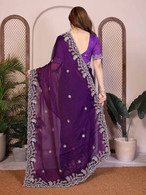 Purple chiffon saree classy looks 2