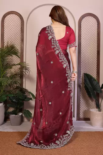 Maroon chiffon saree classy looks