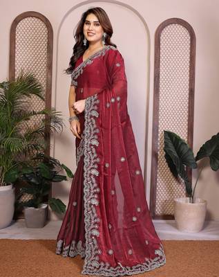 Maroon chiffon saree classy looks 4