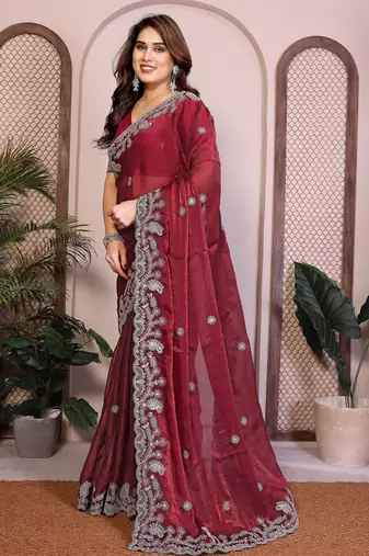 Maroon chiffon saree classy looks