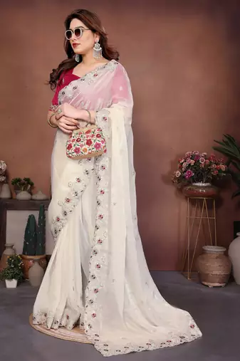 Cream chiffon saree classy looks