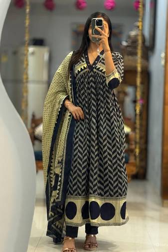 WOMEN unique zig-zag and tribal-inspired print cotton kurta with pant and dupatta 
