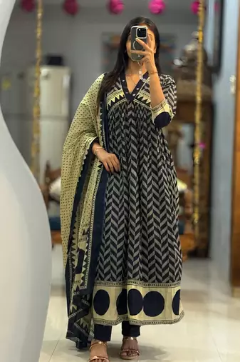 WOMEN unique zig-zag and tribal-inspired print cotton kurta with pant and dupatta 