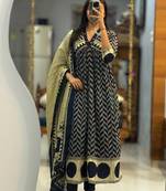 WOMEN unique zig-zag and tribal-inspired print cotton kurta with pant and dupatta 