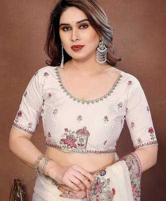 Off white chiffon embroidered saree 5