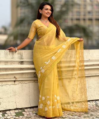 Yellow chanda kora silk blend beautful floral embroidery work ceremonial saree 5