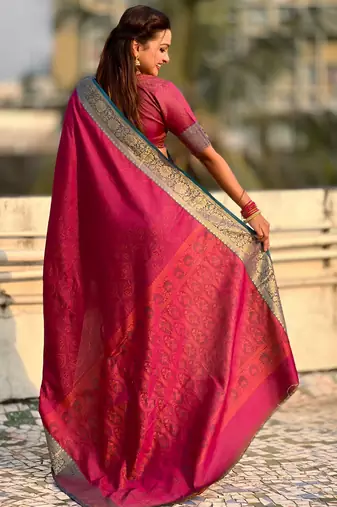Pink graceful soft silk blend woven saree