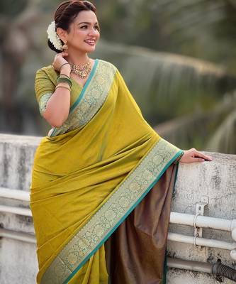Mahendi graceful soft silk blend woven saree 3