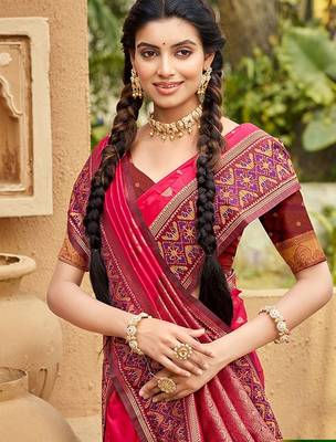 Pink soft silk blend woven ethnic ceremonial saree 2