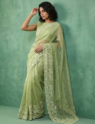 Pista chanda silk blend thread flower embroidery cut work trendy girlie saree 3