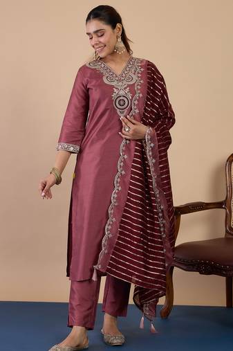 Brown women kurta pant dupatta set